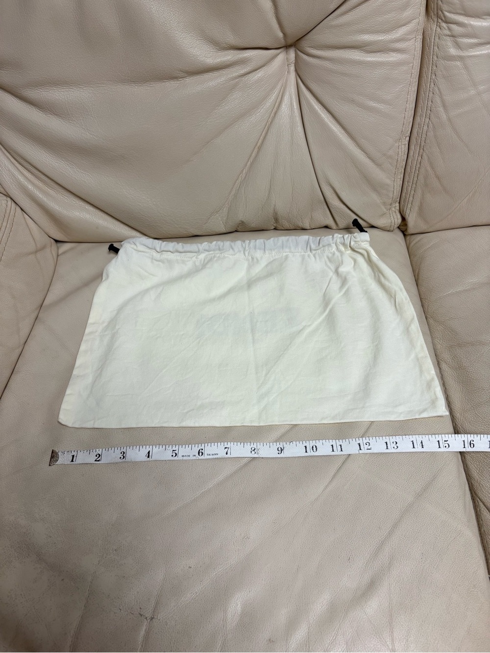 FENDI Cream Small Drawstring Dust Bag 10 x 15 Black Logo - Picture 4 of 8